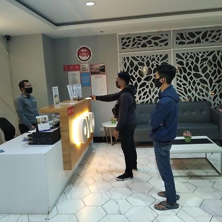 Hotel Vaccinated Staff - OYO Flagship 750 Mont Blanc Bekasi Exterior foto