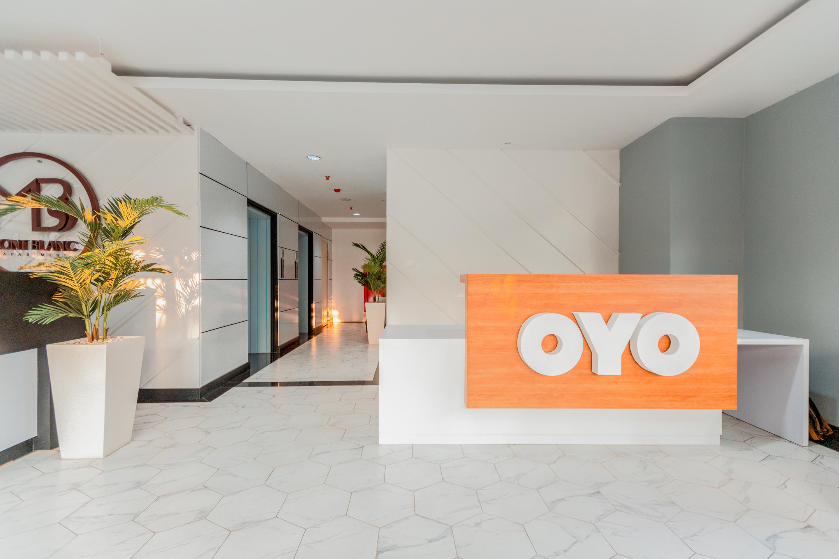 Hotel Vaccinated Staff - OYO Flagship 750 Mont Blanc Bekasi Exterior foto